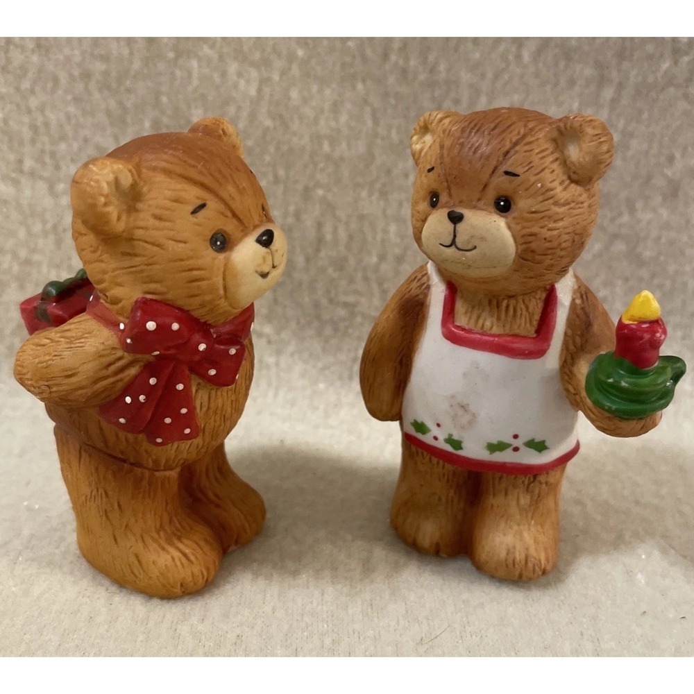 Enesco Lucy Rigg Set Of 2 Christmas Bears 1979 With Candle & Present Vintage